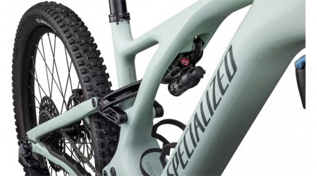 LEVO COMP CARBON NB 2024