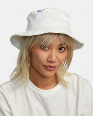 ( AVJHA00161 ) JESSE J HATS 2023